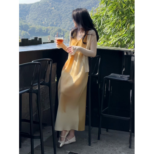法式U領設計師款連衣裙女2025夏季收腰顯瘦暈染吊帶裙顯瘦長裙