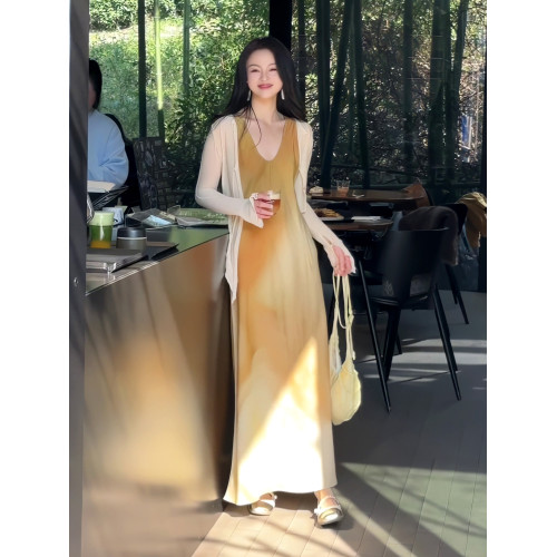 法式U領設計師款連衣裙女2025夏季收腰顯瘦暈染吊帶裙顯瘦長裙