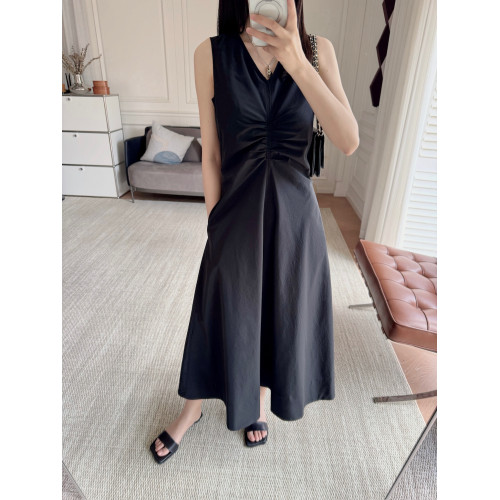 Masakiki七七 優雅顯瘦！T/C混紡面料~法式V領抽褶收腰無袖連衣裙