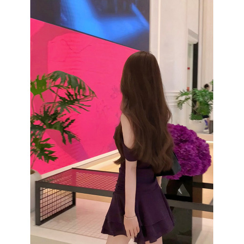 春夏2025新款純欲氣質拼接高腰顯瘦性感露肩蕩領紫色吊帶連衣裙女
