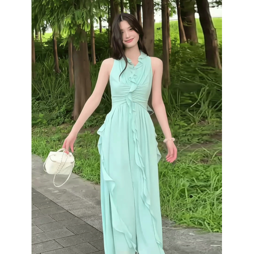 法式氣質掛脖雪紡連衣裙女夏季小衆設計感荷葉邊收腰a字氣質長裙