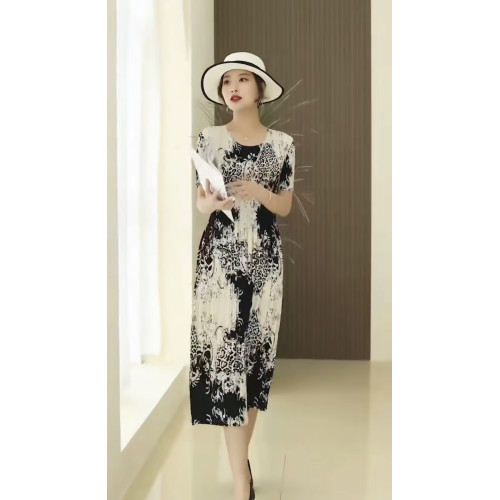冰絲褶皺連衣裙夏季時尚寬松彈力中年大碼女裝2022胖妹妹減齡