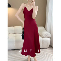 夏季新款仿醋酸緞面吊帶連衣裙高級氣質性感女神範高級感V領長裙