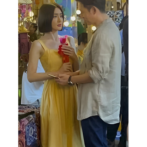 明星秦嵐同款黃色方領吊帶連衣裙女夏季法式度假風收腰氣質長裙子
