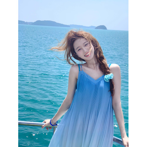 海南三亞度假沙灘裙泰國巴厘島拍照長裙雲南大理洱海穿搭連衣裙女