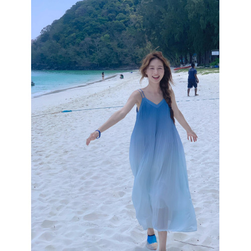 海南三亞度假沙灘裙泰國巴厘島拍照長裙雲南大理洱海穿搭連衣裙女