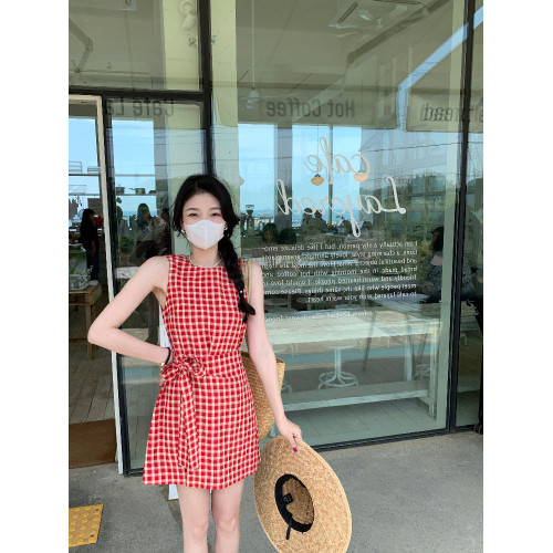 法式復古少女感紅色格紋連衣裙女夏季設計感小衆無袖背心裙小個子