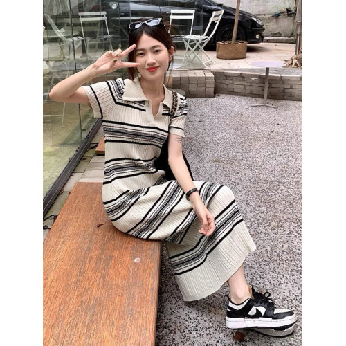 歐洲站夏季新款法式復古輕奢小衆時尚減齡條紋polo領顯瘦連衣裙女