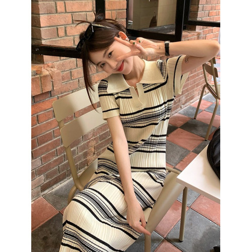 歐洲站夏季新款法式復古輕奢小衆時尚減齡條紋polo領顯瘦連衣裙女