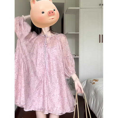 別致絕美氣質短裙女夏季2025新款小個子松弛感遮肉顯瘦粉色連衣裙