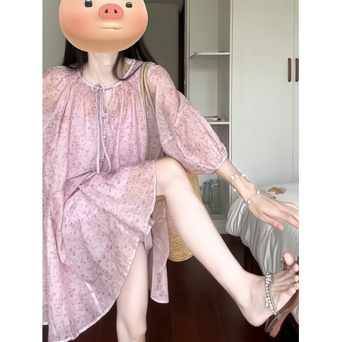 別致絕美氣質短裙女夏季2025新款小個子松弛感遮肉顯瘦粉色連衣裙