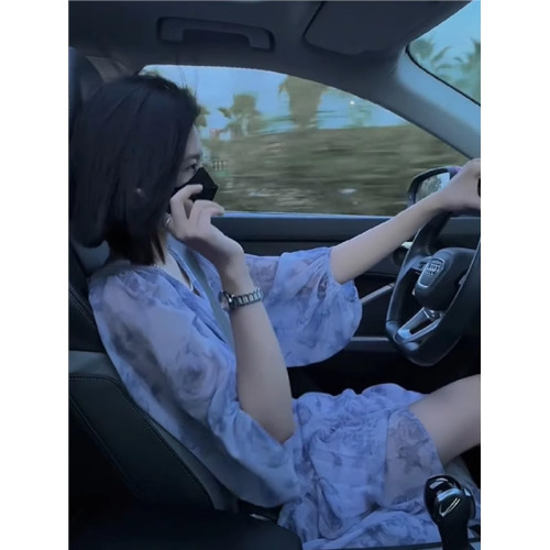 XZOXZO2025新款法式茶歇初戀女神範收腰顯瘦藍色碎花連衣裙女夏季