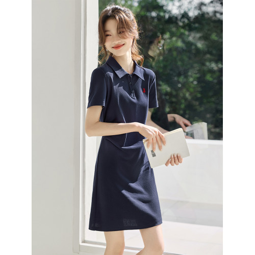 沫晗依美學院風刺綉polo連衣裙2025夏季新款撞色刺綉減齡連衣裙女