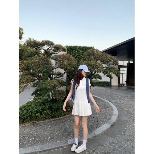 刺綉polo領短袖T恤裙女春夏季新款小個子休閒運動百褶短款連衣裙