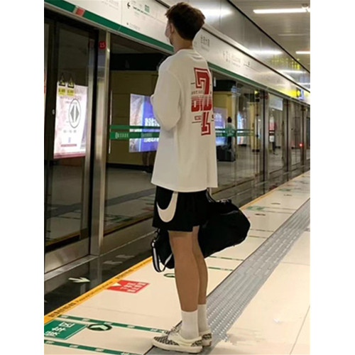 兩三事短袖拼接連衣裙女新款不規則小衆高級感刺綉t恤裙鳶海迷舞