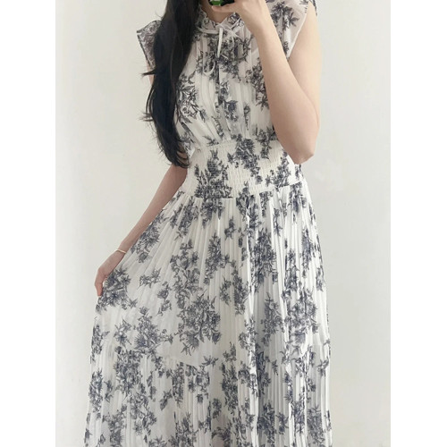 小泡芙日系春夏新款女裝時尚甜美印花小飛袖壓褶收腰長款連衣裙女