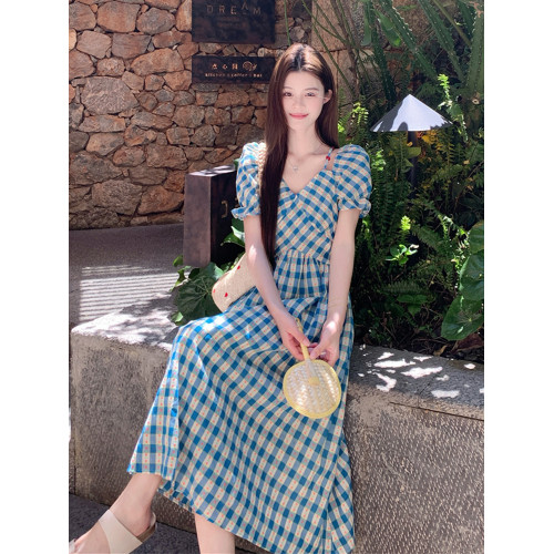 法式輕奢格子大碼連衣裙女夏季高級微胖mm氣質收腰遮肚顯瘦A字裙