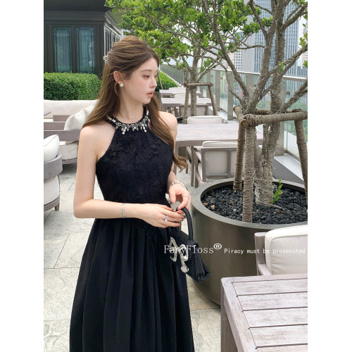 FanyFloss千金風掛脖鑲鑽黑色收腰連衣裙設計感珍珠氣質公主長裙