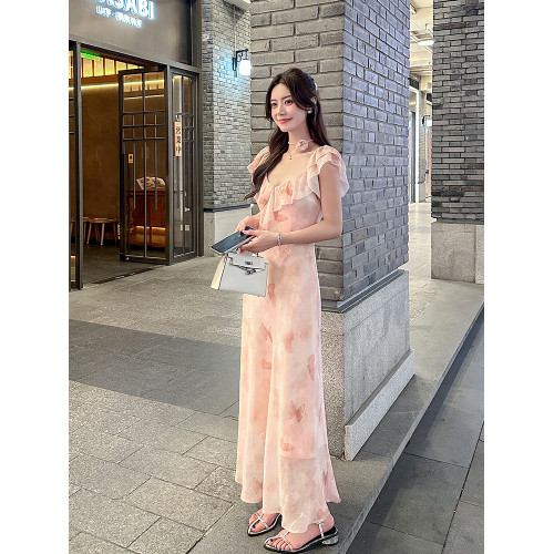 法式溫柔風v領碎花連衣裙女夏季2025新款設計感小衆氣質修身長裙