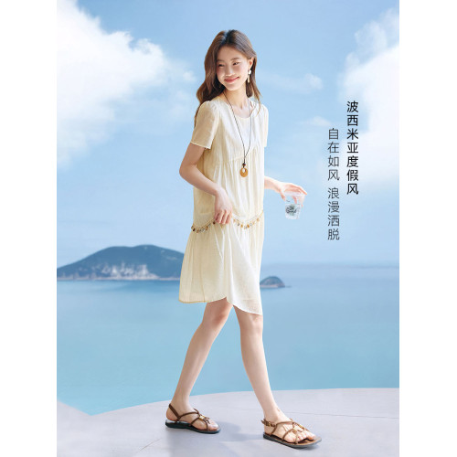 沫晗依美浪漫飄逸中裙2025夏季新款氣質減齡不規則貝殼亮片連衣裙