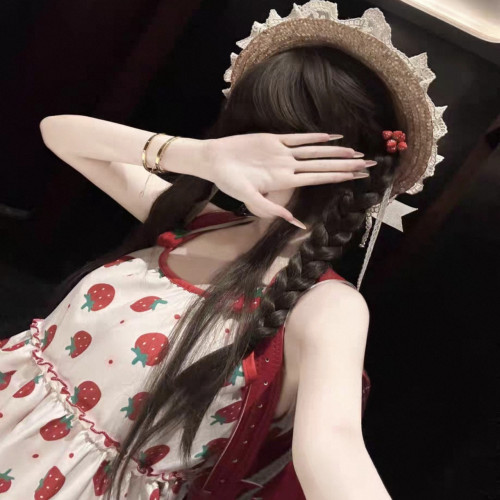 少女甜妹穿搭吊帶小裙子女兒服夏季草莓蛋糕海邊度假連衣裙小個子