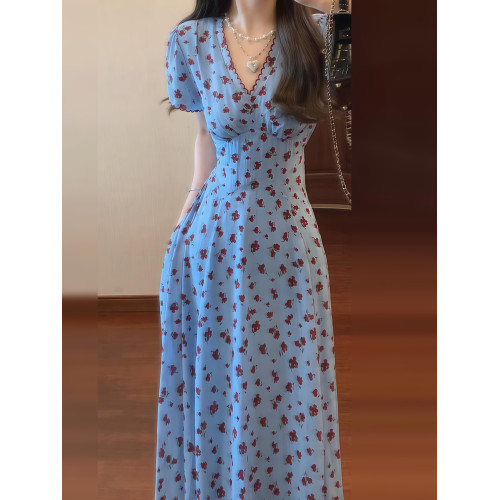 法式v領藍色碎花短袖連衣裙子女夏季2025新款巨好看收腰顯瘦長裙