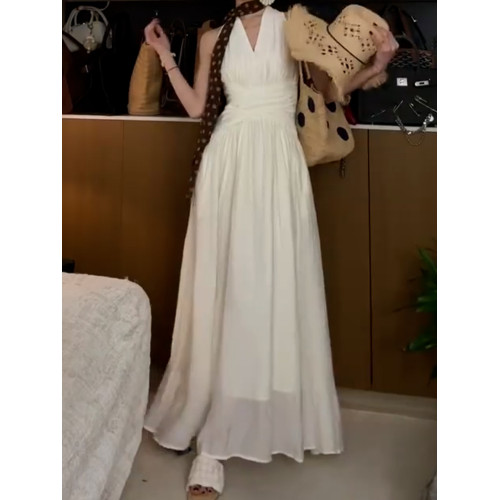 法式白色無袖掛脖吊帶連衣裙子女裝2025新款今年流行爆款收腰長裙