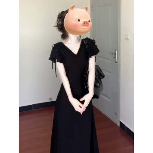 法式小飛袖黑色v領連衣裙子女夏季2025新款今年流行漂亮收腰長裙