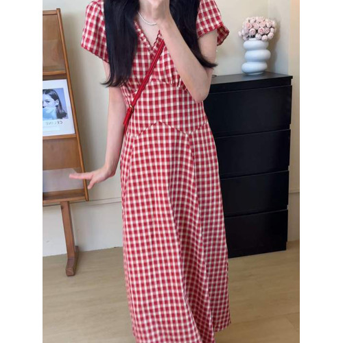 法式v領紅色格子短袖連衣裙子女夏季2025新款巨好看掐腰氣質長裙