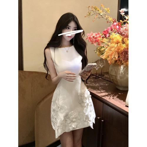 FFmiss◆法式白色立體花朵釘珠蕾絲連衣裙女圓領無袖收腰度假短裙