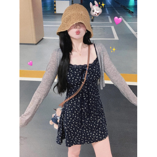 法式藍色碎花吊帶連衣裙子女夏季2025新款小個子收腰氣質包臀短裙