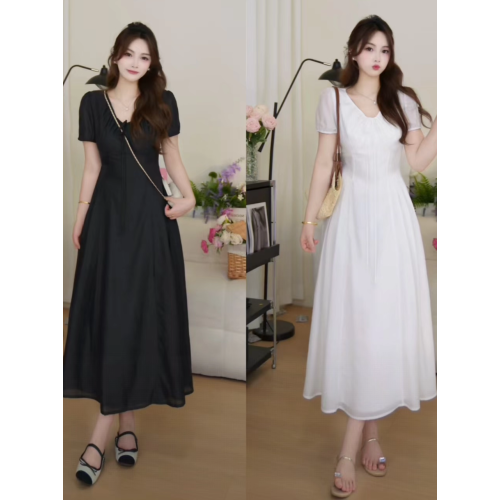 Mu子醬微胖2025夏季新款大碼胖mm法式復古收腰v領粉色連衣裙