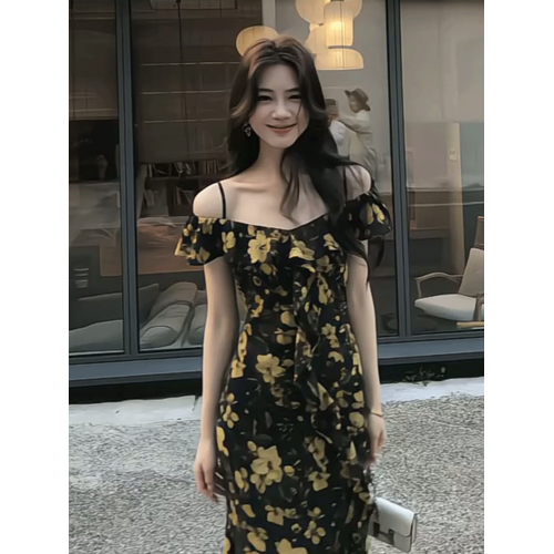 法式復古氣質一字肩碎花連衣裙女2025夏季新款荷葉邊收腰顯瘦長裙