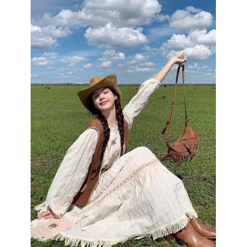 新疆草原川西旅遊度假穿搭美拉德馬甲長裙子白色連衣裙套裝女夏季