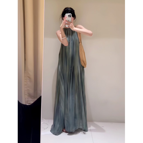 綠色國風水墨暈染無袖掛脖連衣裙女夏海邊度假高級不撞款氣質裙子