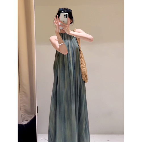 綠色國風水墨暈染無袖掛脖連衣裙女夏海邊度假高級不撞款氣質裙子