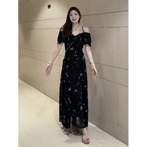 法式復古印花短袖吊帶連衣裙女夏季荷葉邊收腰顯瘦蝴蝶碎花長裙子