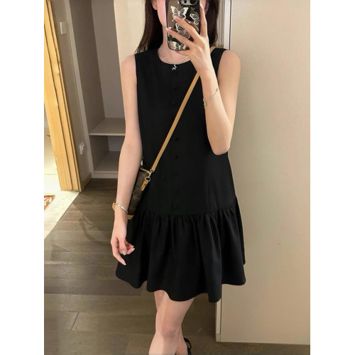 今年流行的漂亮無袖背心連衣裙女夏天巨好看小香風氣質減齡短裙子