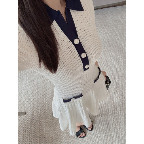 Masakiki七七 優雅小香風珍珠釦鏤空連衣裙+繙領金釦短針織衫