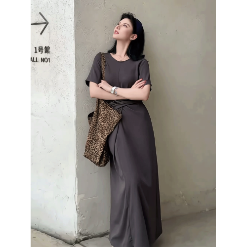 小衆設計感交叉綁帶短袖連衣裙女夏季韓系氣質高級感收腰顯瘦長裙