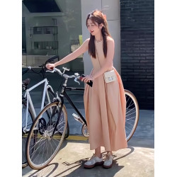設計感粉色無袖背心連衣裙女夏季2025新款網紅氣質收腰花苞長裙子