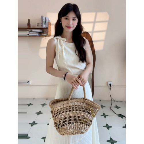 無袖白色連衣裙子女夏季2025新款夏日絕美吊帶長裙輕熟小衆不撞款