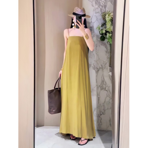 法式高級感氣質老錢風吊帶連衣裙女2025夏季新款時尚顯瘦寬松長裙
