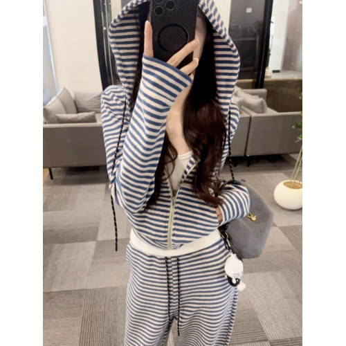 韓系慵懶風穿搭一整套女藍色條紋連帽拉鍊衛衣抽繩濶腿褲休閒套裝 韓系慵懶風穿搭一整套女藍色條紋連帽拉鍊衛衣抽繩濶腿褲休閒套裝