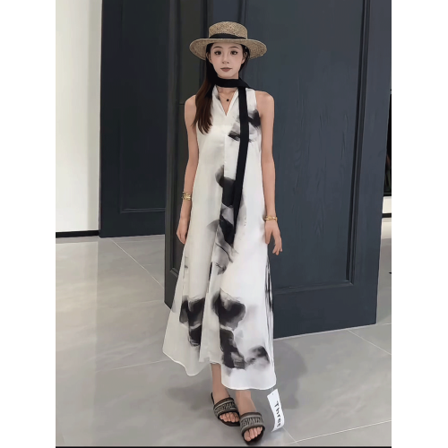 法式復古印花無袖飄帶連衣裙女2025年夏季新款氣質高級感寬松長裙