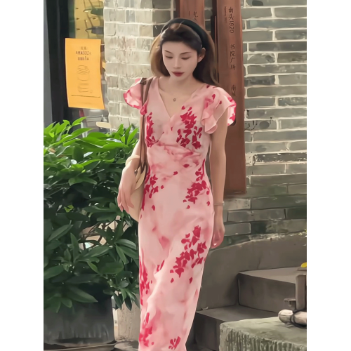 法式海邊度假風V領碎花連衣裙女2025夏季新款甜美風收腰顯瘦長裙