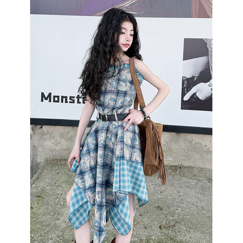女童連衣裙夏季美式藍色格子裙2025新款度假風不規則收腰吊帶裙子