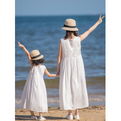 小樂往原創親子裝127課 夏清新女童無袖白色連衣裙度假母女裝拍照