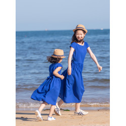 小樂往親子裝125 夏小清新女童姐妹藍色連衣裙母女裝度假海邊拍照