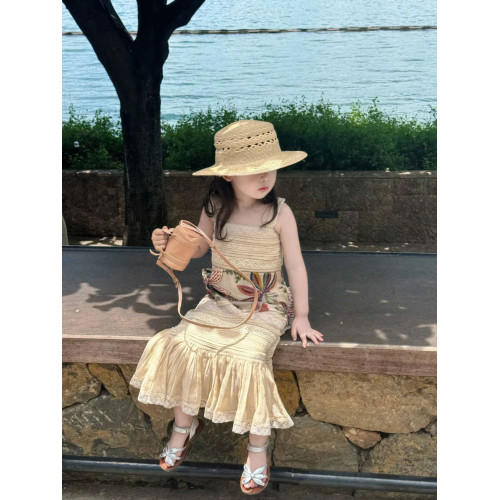 女童連衣裙兒童度假海邊裙子夏裝長裙旅遊新款沙漠高級草原白色薄